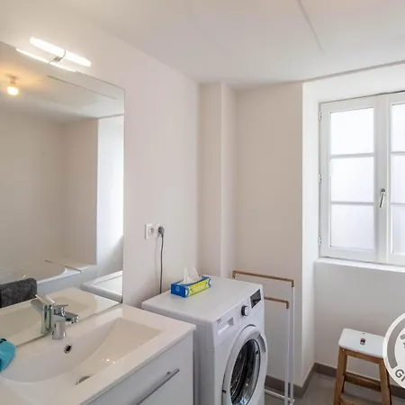 Semesterbostad Historique Au Bord De L'eau, Angers, 2 Ch., Confort, Proche Commodites Et Loisirs - Fr-1-622-15 Bouchemaine