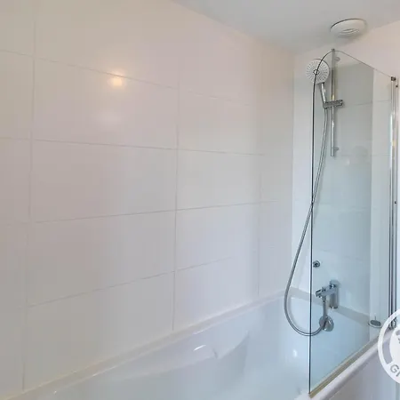 Historique Au Bord De L'eau, Angers, 2 Ch., Confort, Proche Commodites Et Loisirs - Fr-1-622-15 * Bouchemaine