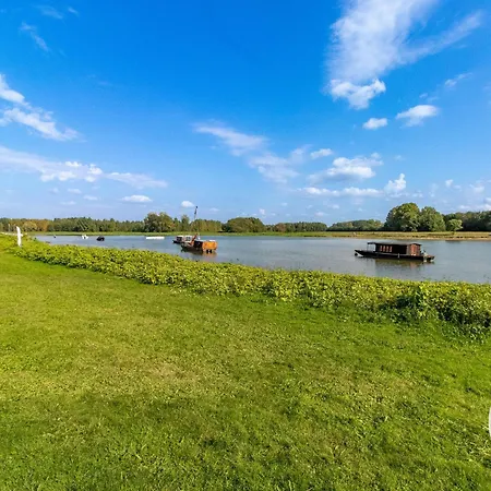 Historique Au Bord De L'eau, Angers, 2 Ch., Confort, Proche Commodites Et Loisirs - Fr-1-622-15 * Bouchemaine