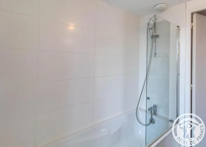 Historique Au Bord De L'eau, Angers, 2 Ch., Confort, Proche Commodités Et Loisirs - Fr-1-622-15 * Bouchemaine